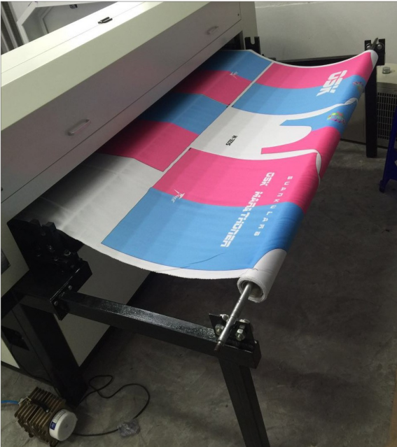Double Heads Automatic Cloth Cutting Machine For Dye Sublimation Swimwear 2