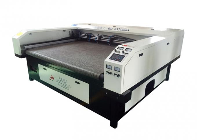 High Laser Power Fabric Cutting Equipment , Fast Speed Automated Fabric Cutter 5