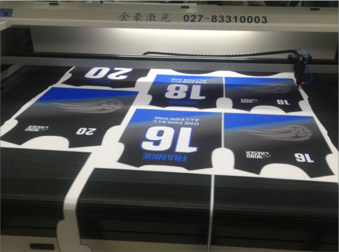 150 Watts CO2 Vision Laser Cutting Machine For Custom Cycling Jerseys JHX - 180100S 1