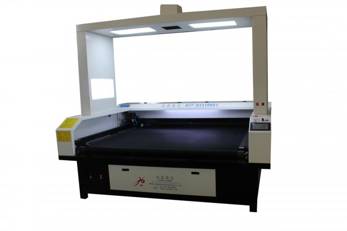 Laser cutting machine for Lace Fabric Embroidery 4