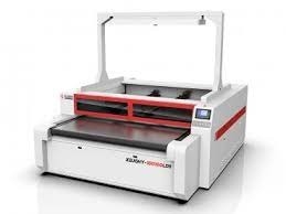 China Fabric Vision Laser Cutting Machine 130W Industrial Camera Laser Cutter factory