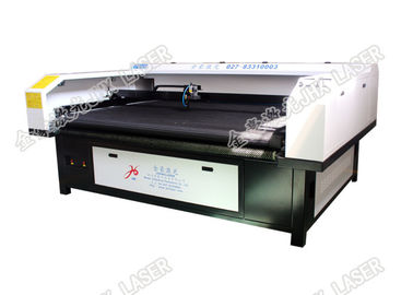 China Large Format Vision Laser Cutting Machine For Tackle Twill Logos Stable Performance factory