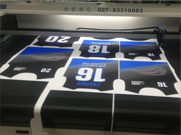 China Textile Fabrics Laser Cutting Machine With Camera High Precision Cut Out Designs factory