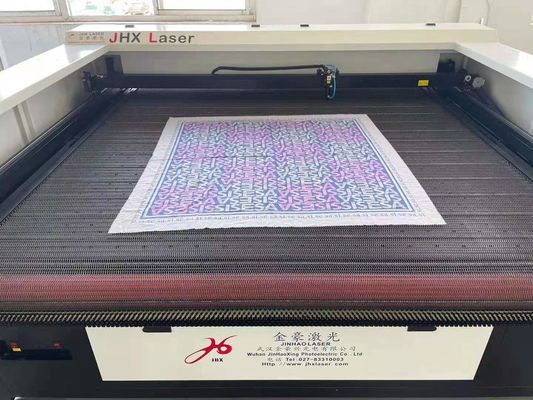 China AC220V Ccd Camera Laser Cutting Machine 3500W Camera Laser Cutter For Textile factory